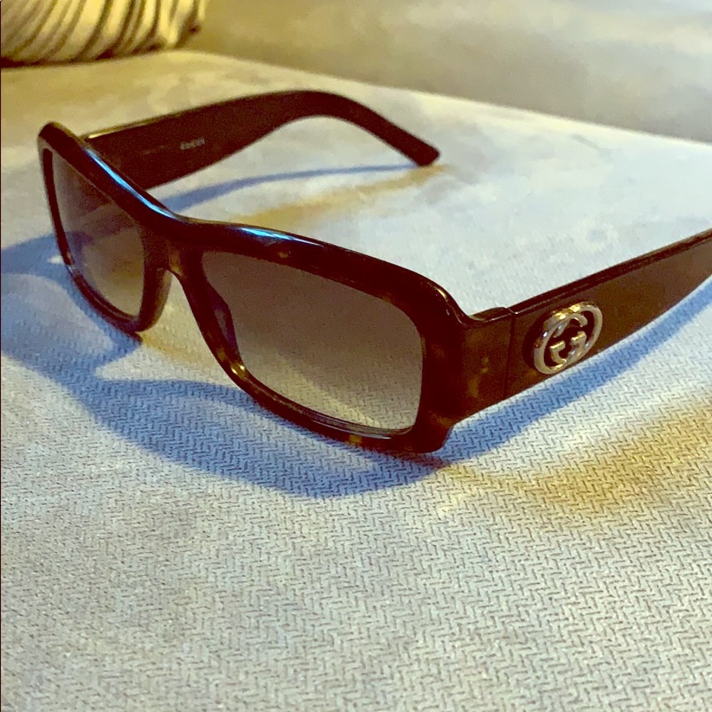 Gucci dark tortoise rectangular sunglasses